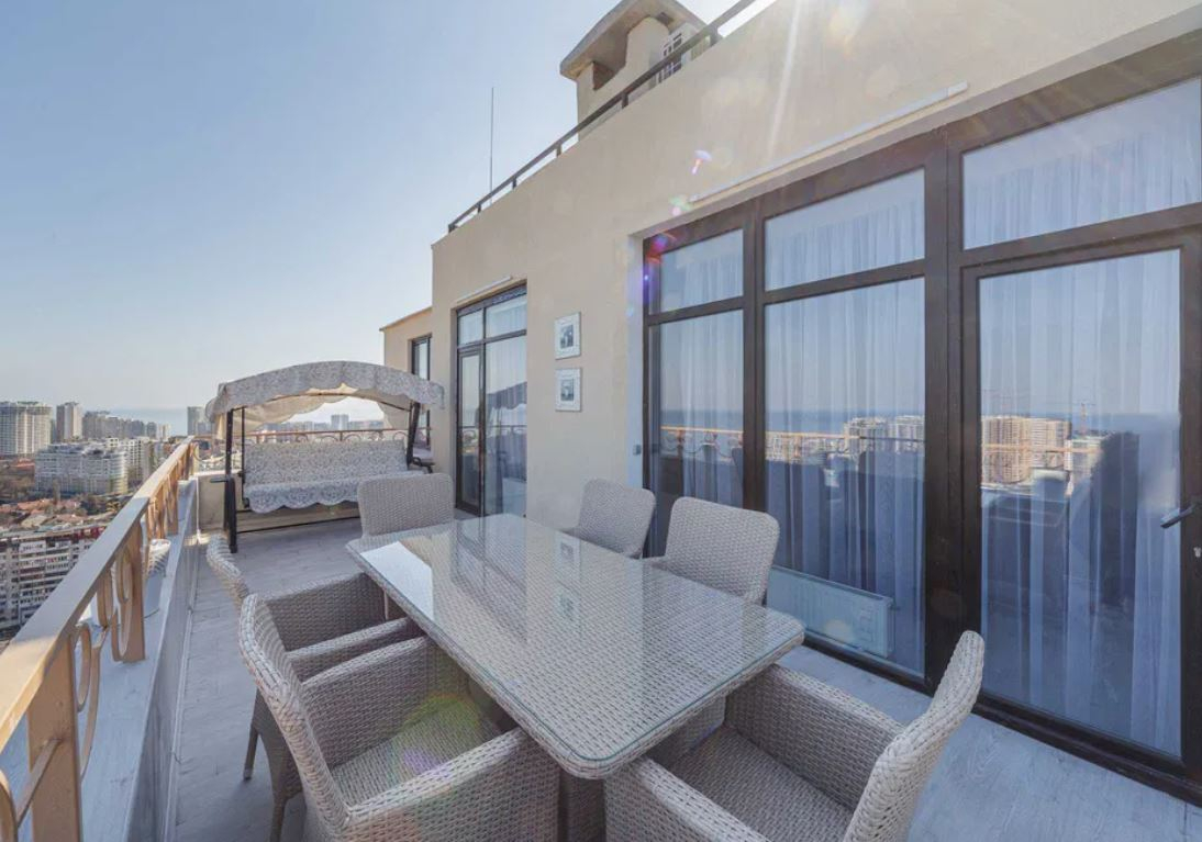продажа трехкомнатной квартиры номер A-167325 в Приморском районе, фото номер 18